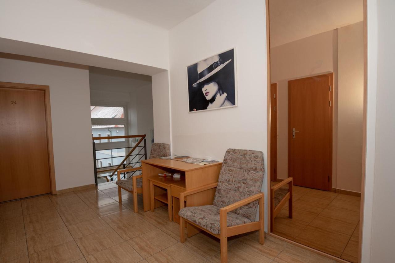 Penzion Maxim Třeboň Exterior foto
